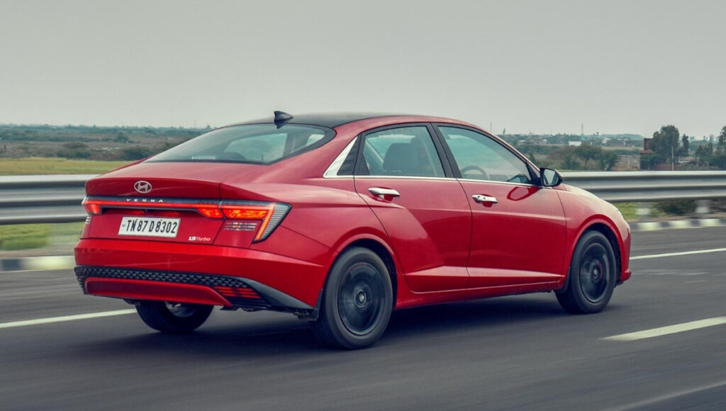New Hyundai Verna Launched in India: Price, Features, Engine and Variants Details 2 Hyundai Verna