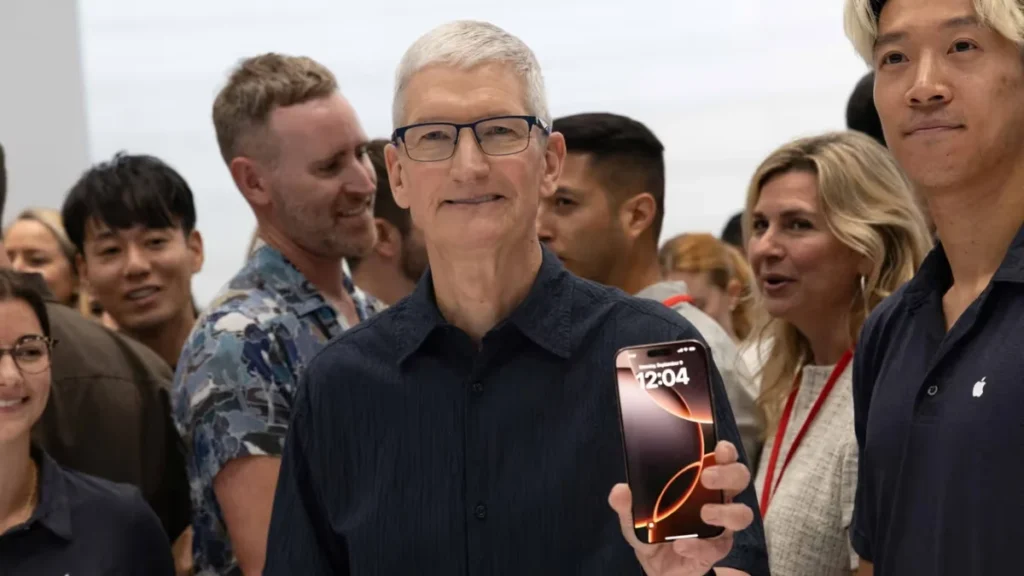 Apple CEO Change 2026: John Ternus Takes Over From Tim Cook 1 Apple CEO Change 2026